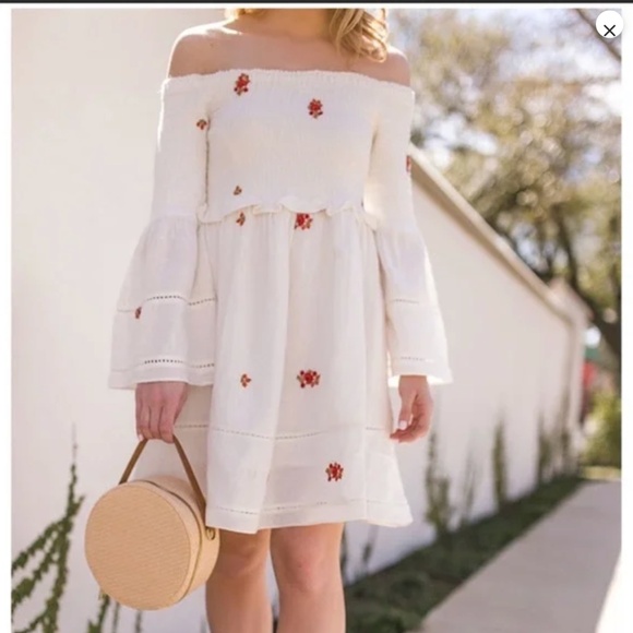 Free People Dresses & Skirts - Free People White Counting Daisies Embroidered Off-The-Shoulder Dress, Sizelarge